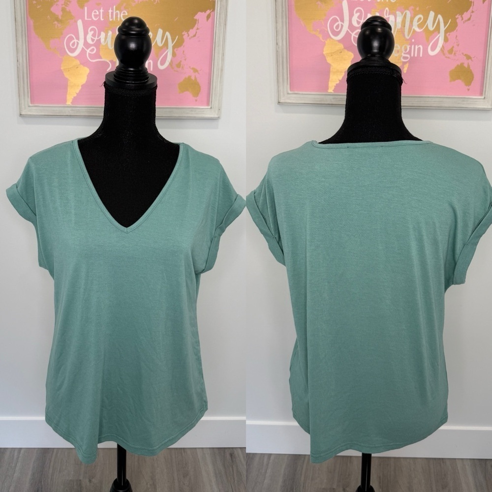 Pretty Garden Teal Sleeveless V-Neck Top (M)